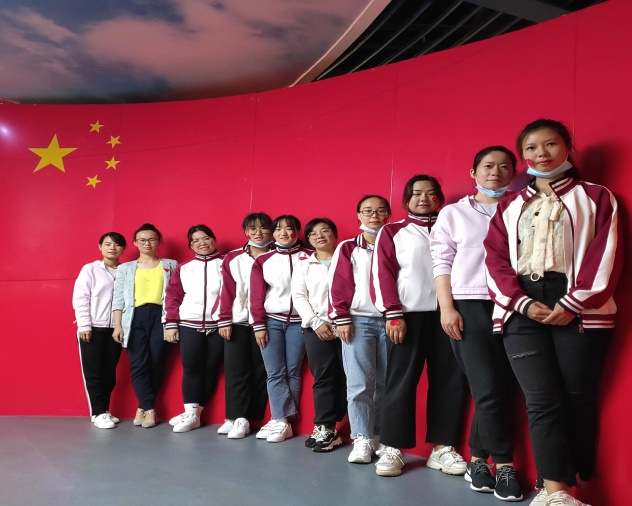  2020年7月17日  中共云南经济管理学院教育学院小学教育系第二党支部2020年7月“缅怀革命先烈，牢记初心使命”主题党日活动 第 1 张