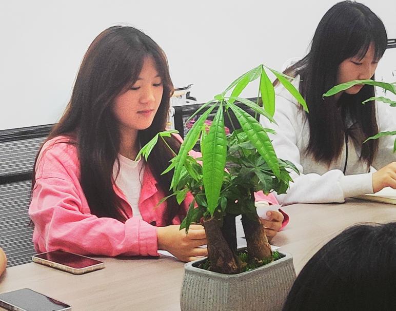 “以书润心,与书为伴”智慧社区开展读书分享会 第 11 张 “以书润心,与书为伴”智慧社区开展读书分享会 第 11 张