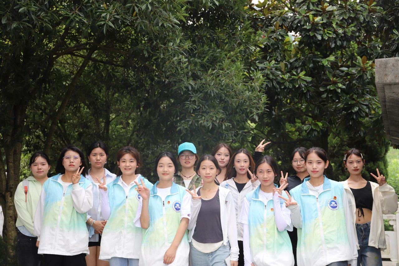 e377ce5a3347485c394833ec12f9ab52.jpg e377ce5a3347485c394833ec12f9ab52.jpg