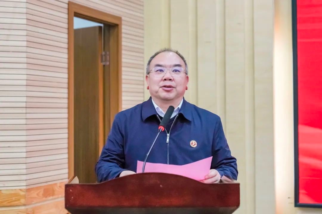 奖励300万!云南经济管理学院召开创新大赛(2024)表彰大会 第 11 张 奖励300万!云南经济管理学院召开创新大赛(2024)表彰大会 第 11 张