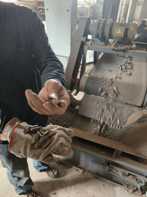 暑期社会实践 | 生物质燃料颗粒+自动化烘烤:烟草加工迈向“零碳”未来 第 13 张 暑期社会实践 | 生物质燃料颗粒+自动化烘烤:烟草加工迈向“零碳”未来 第 13 张