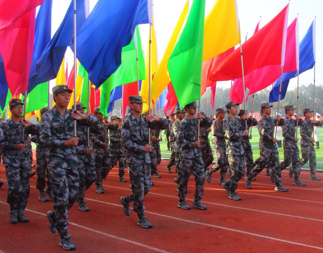 绿茵逐梦，医心启航 ——云南经济管理学院运动会开幕式暨首日赛事精彩速递 第 7 张