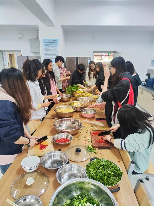 图片 1.png 樱你而美 不负韶华|校园樱花美食节圆满落幕 第 2 张